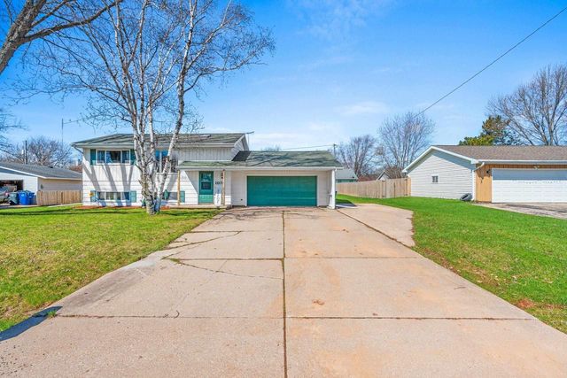 1076 GOSS AVENUE, Menasha, WI 54952
