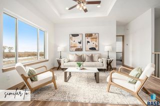 5512 S Spirea Ave Avenue, Sioux Falls, SD 57108