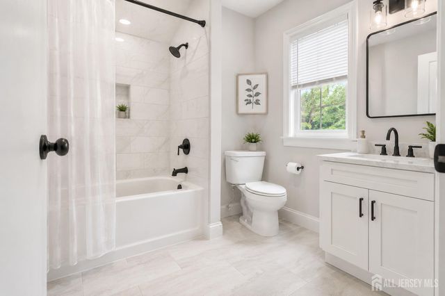 48 Shepard Avenue, East Orange, NJ 07018