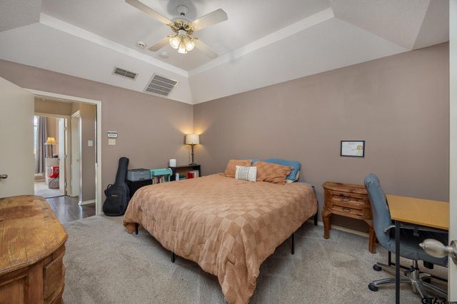 220 Eastgate Dr, Whitehouse, TX 75791