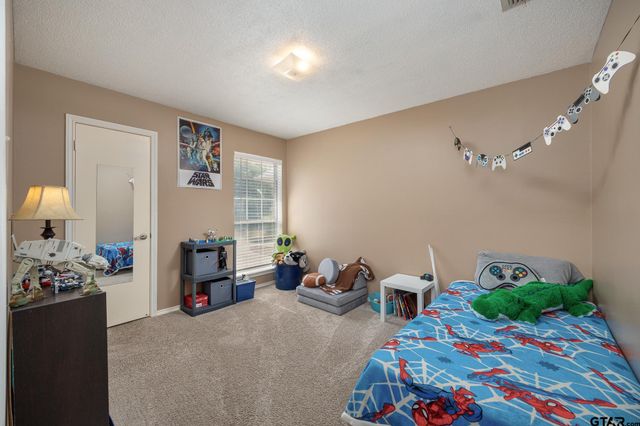 220 Eastgate Dr, Whitehouse, TX 75791