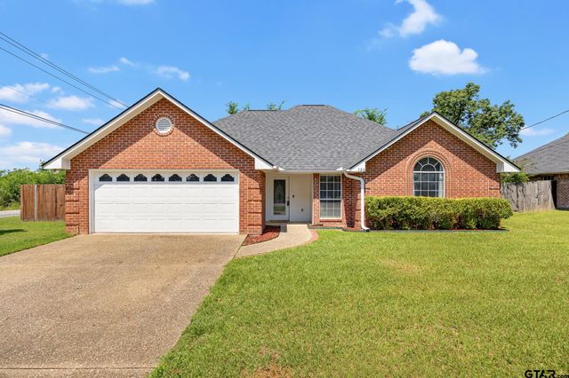 220 Eastgate Dr, Whitehouse, TX 75791