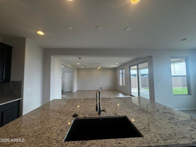 7053 W OBERLIN Way, Peoria, AZ 85383
