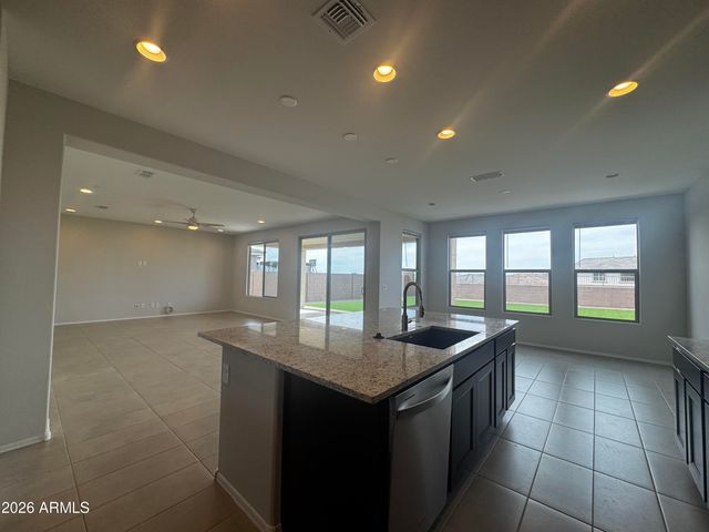 7053 W OBERLIN Way, Peoria, AZ 85383