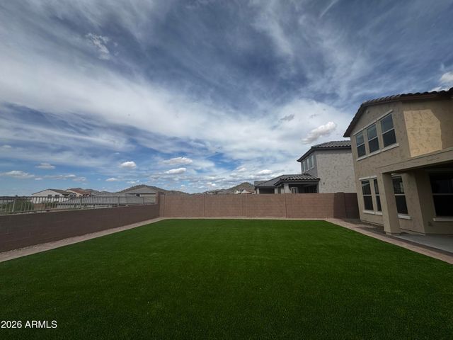 7053 W OBERLIN Way, Peoria, AZ 85383