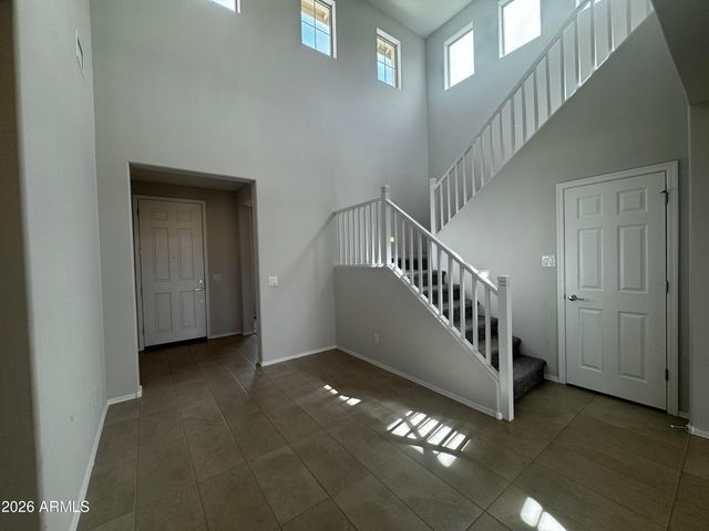 7053 W OBERLIN Way, Peoria, AZ 85383