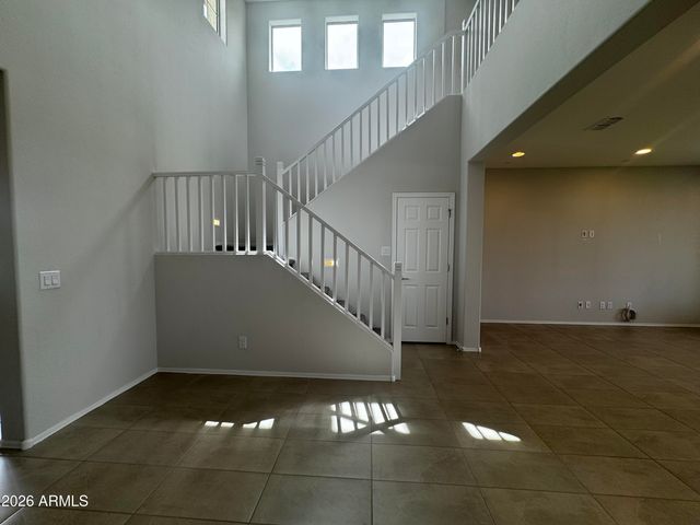 7053 W OBERLIN Way, Peoria, AZ 85383
