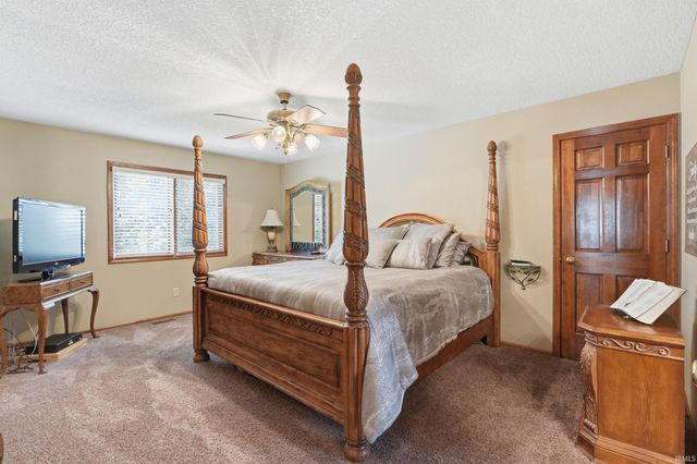 8213 Becketts Ridge Lane, Fort Wayne, IN 46825
