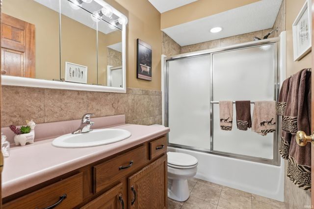 8213 Becketts Ridge Lane, Fort Wayne, IN 46825