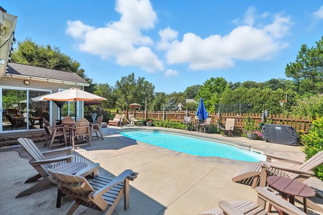 8213 Becketts Ridge Lane, Fort Wayne, IN 46825