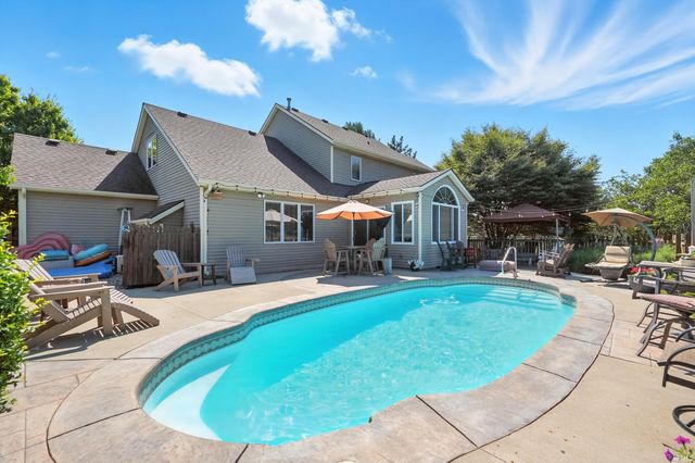 8213 Becketts Ridge Lane, Fort Wayne, IN 46825