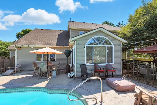 8213 Becketts Ridge Lane, Fort Wayne, IN 46825