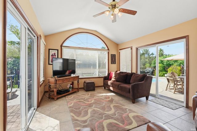 8213 Becketts Ridge Lane, Fort Wayne, IN 46825