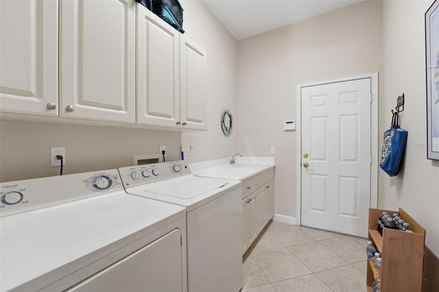 142 RIMINI WAY, North Venice, FL 34275