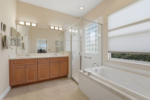 142 RIMINI WAY, North Venice, FL 34275