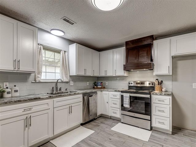 4709 Newport Drive, Del City, OK 73115