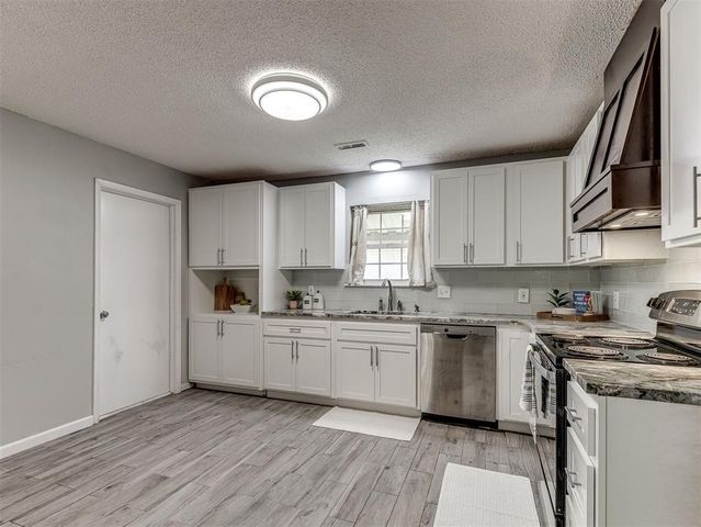 4709 Newport Drive, Del City, OK 73115