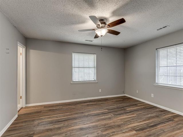 4709 Newport Drive, Del City, OK 73115