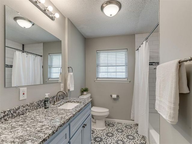 4709 Newport Drive, Del City, OK 73115