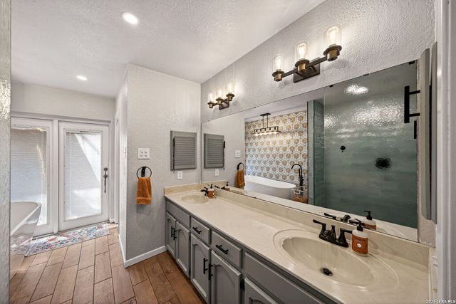 9325 Bluebell, Garden Ridge, TX 78266