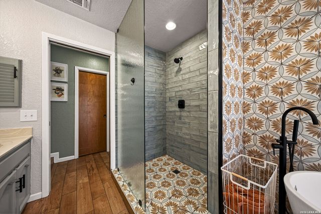 9325 Bluebell, Garden Ridge, TX 78266