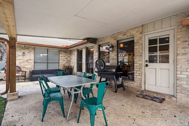 9325 Bluebell, Garden Ridge, TX 78266