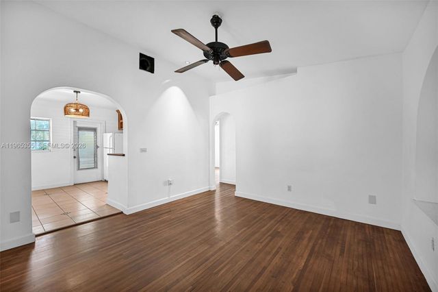 16901 SW 94th Avenue, Palmetto Bay, FL 33157