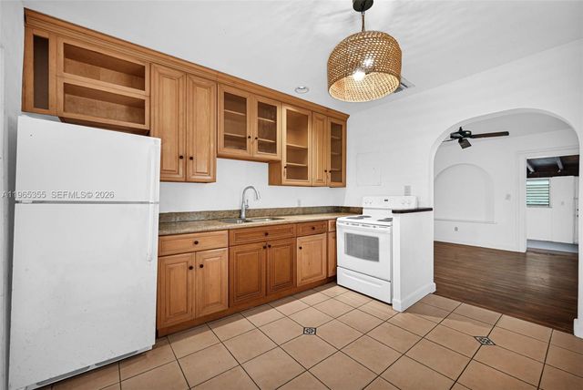 16901 SW 94th Avenue, Palmetto Bay, FL 33157