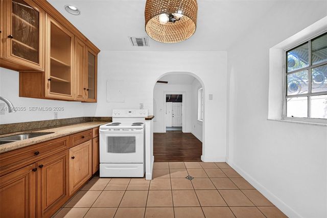 16901 SW 94th Avenue, Palmetto Bay, FL 33157