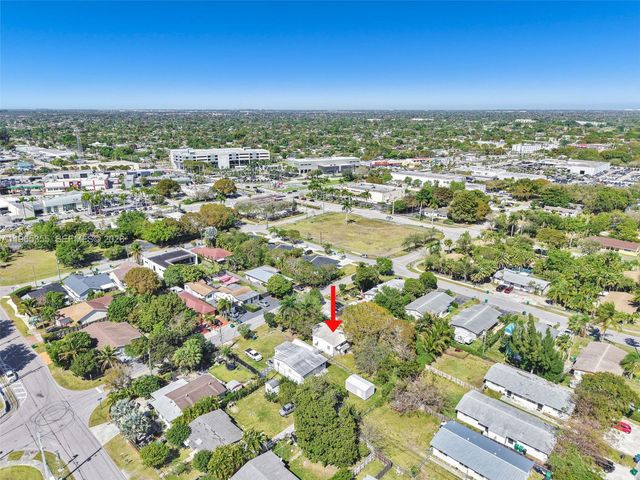 16901 SW 94th Avenue, Palmetto Bay, FL 33157