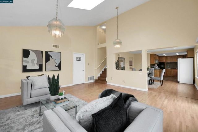 922 922 Coral Dr, Rodeo, CA 94572