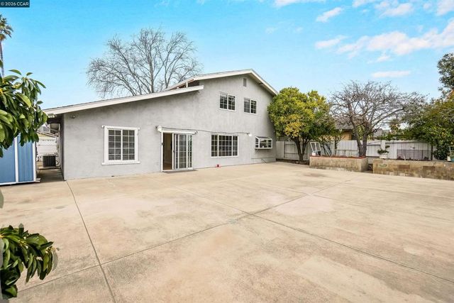 922 922 Coral Dr, Rodeo, CA 94572