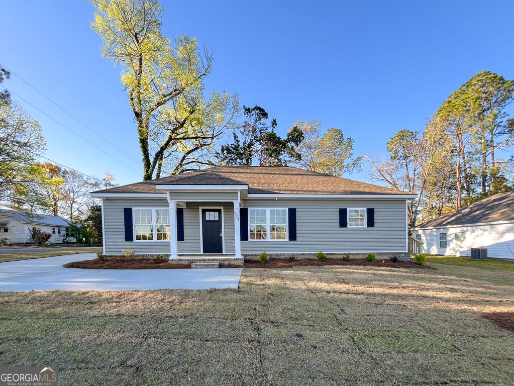 3156 Sterling Road, Claxton, GA 30417