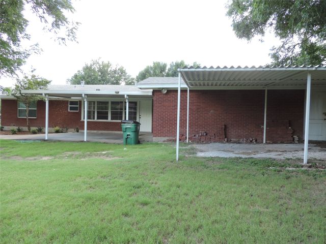 581 Alexander Road, Stephenville, TX 76401
