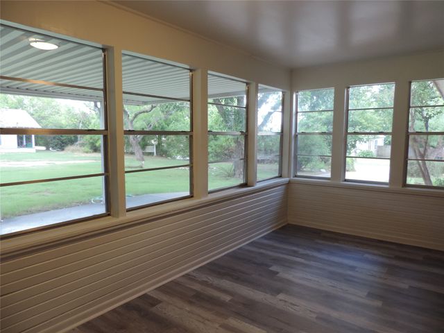 581 Alexander Road, Stephenville, TX 76401