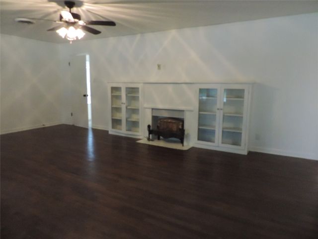 581 Alexander Road, Stephenville, TX 76401