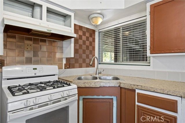 205 Suzanne Lane, Taft, CA 93268