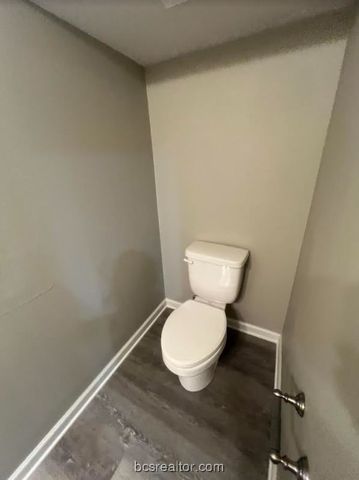 1305 W Villa Maria Road D105, Bryan, TX 77801