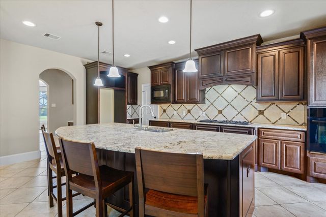 15811 Crestbrook Drive, Houston, TX 77059