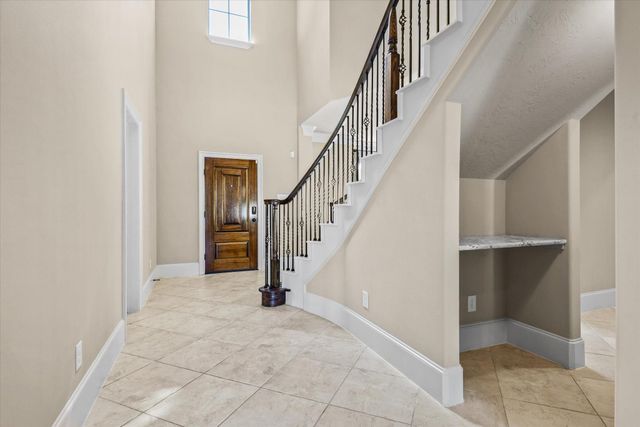 15811 Crestbrook Drive, Houston, TX 77059