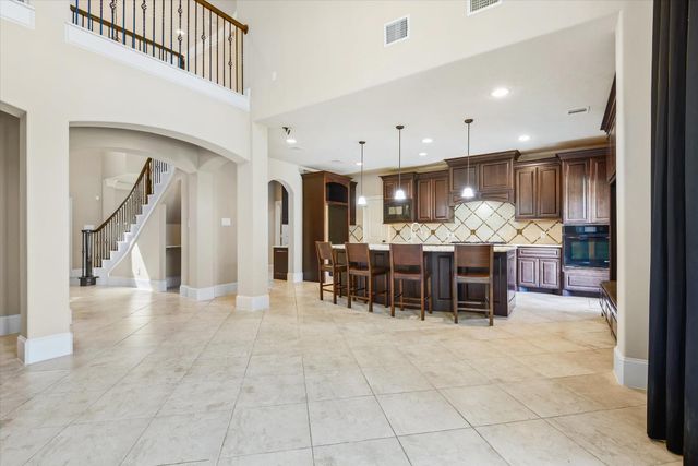 15811 Crestbrook Drive, Houston, TX 77059