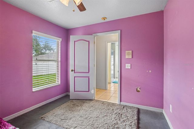 2302 TOWERING OAKS CIRCLE, Seffner, FL 33584