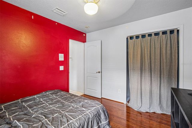 2302 TOWERING OAKS CIRCLE, Seffner, FL 33584
