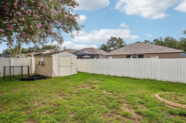 2302 TOWERING OAKS CIRCLE, Seffner, FL 33584