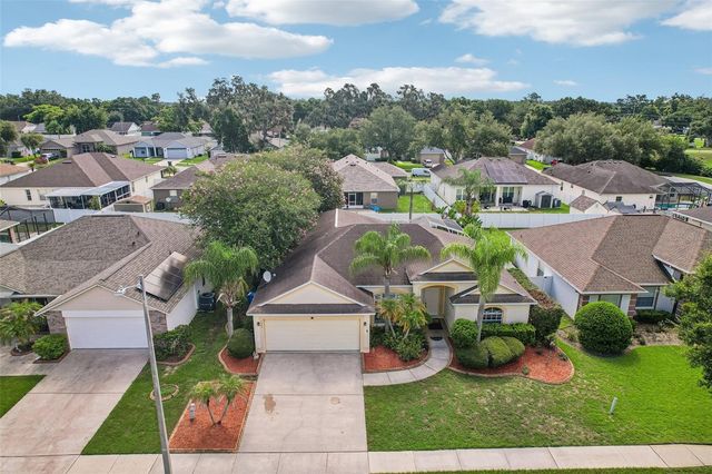 2302 TOWERING OAKS CIRCLE, Seffner, FL 33584