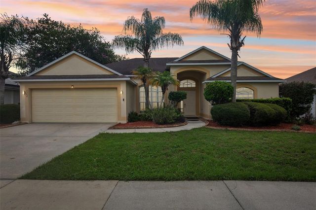 2302 TOWERING OAKS CIRCLE, Seffner, FL 33584