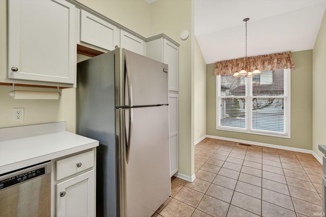 1342 Bridge Water Way, Mishawaka, IN 46545