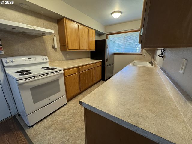 1503 N 2ND Ave, Kelso, WA 98626