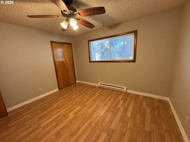 1503 N 2ND Ave, Kelso, WA 98626
