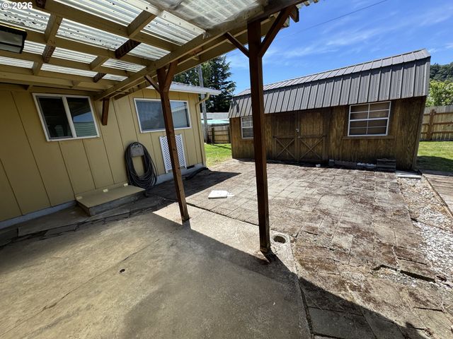 1503 N 2ND Ave, Kelso, WA 98626